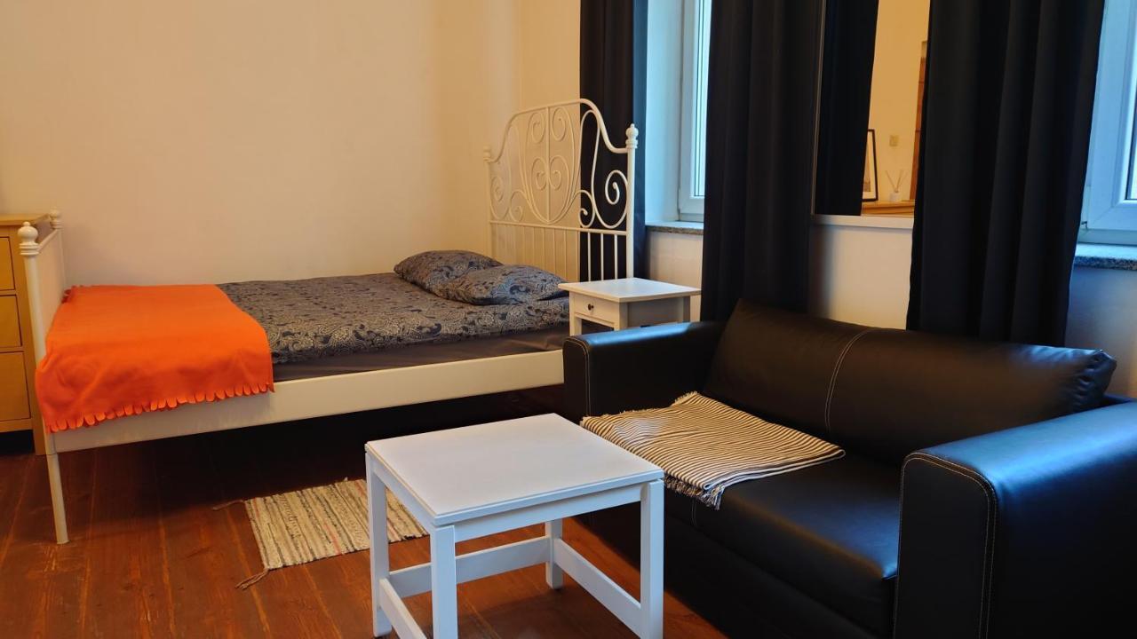 Apartamenty Przy Stonehenge سوسنوفييتس المظهر الخارجي الصورة